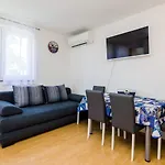 Idyllisches Nur 400 Meter Zum Sandstrand Mit Meerblick, Wifi Und Privatparkplatz *
