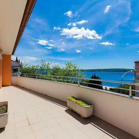 Apartment Idyllisches Nur 400 Meter Zum Sandstrand Mit Meerblick, Wifi Und Privatparkplatz *