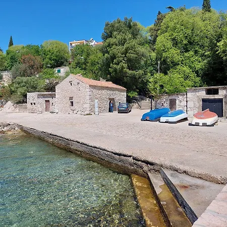 Apartment Idyllisches Nur 400 Meter Zum Sandstrand Mit Meerblick, Wifi Und Privatparkplatz Crikvenica