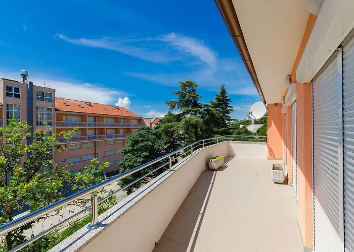 Idyllisches Nur 400 Meter Zum Sandstrand Mit Meerblick, Wifi Und Privatparkplatz Apartment *